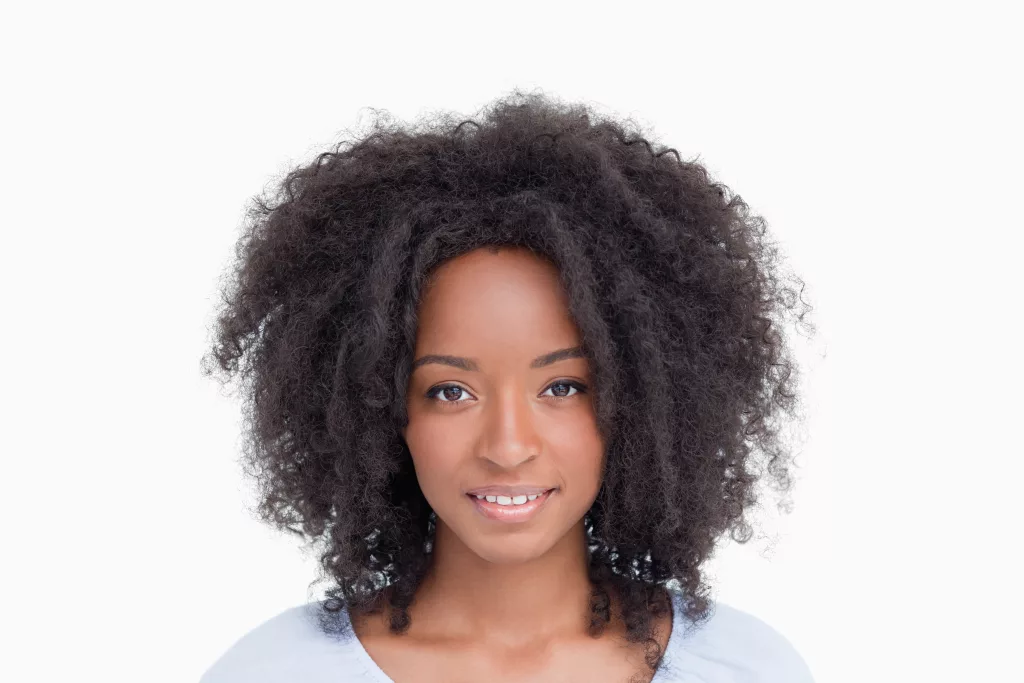 woman with protein sensitive hair and fine natural hair